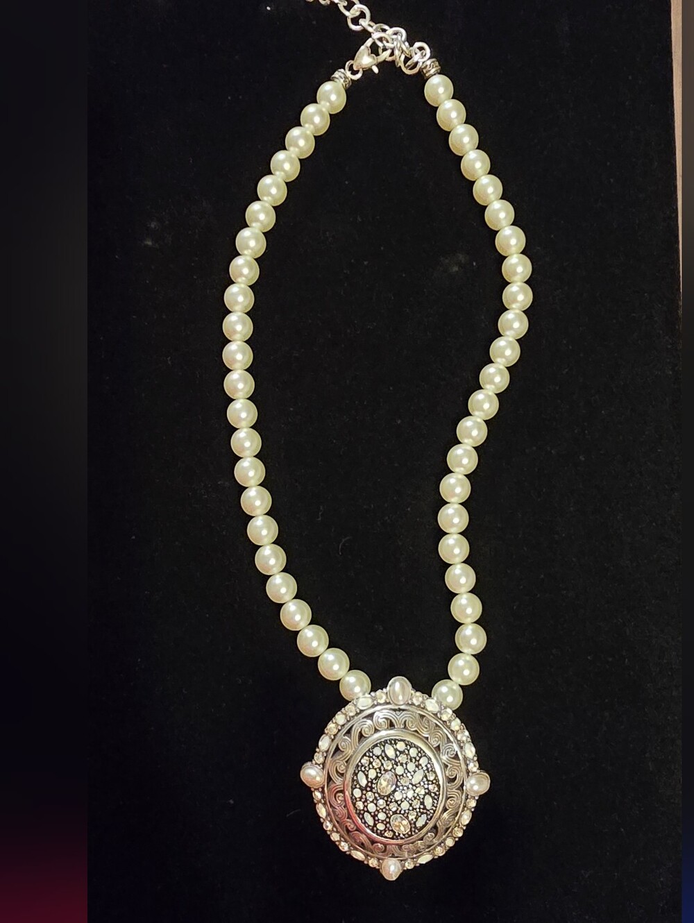 Vintage Brighton "Be Realistic" convertible brooch pendant Faux Pearl Necklace